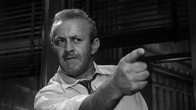 Juror 10 points during an argument in 12 Angry Men